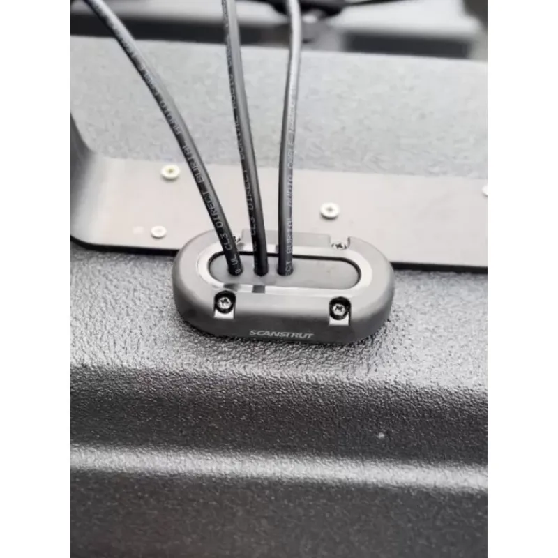 Hot Passe-câble DS-MULTI-P-BLK Vertical Distribution & Protection·Passe-Toit Pour Câble|Distribution & Protection·Passe-Câble Étanche